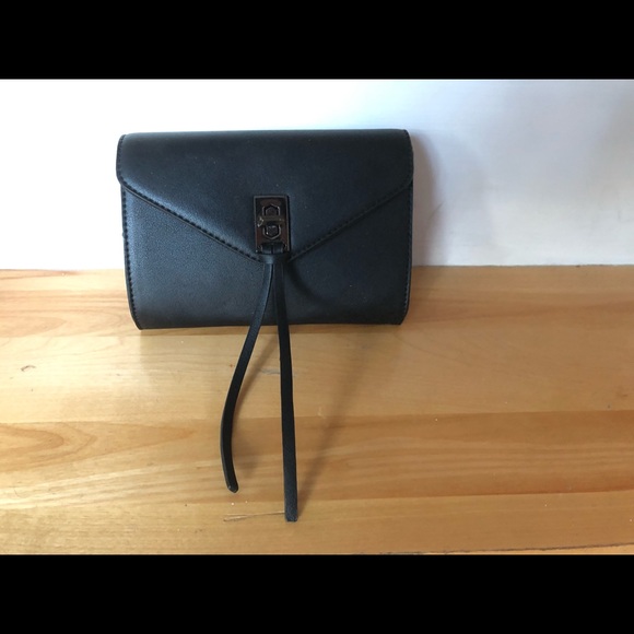 Vero Moda Handbags - Vero Moda waist belt bag faux leather